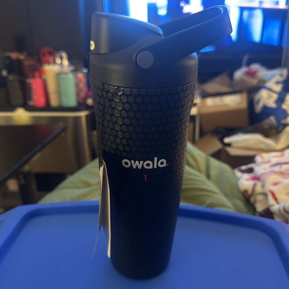 NEW Owala Golf Bottle 30oz Water Hazard Out of Bounds BLACK Limited